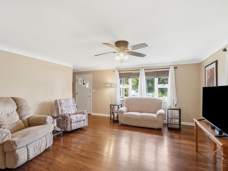 5585 Springdale Road, Colerain Township, OH 45251 Photo 7