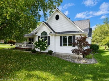 2315 Pebble Creek Drive, Flint Township, Mi 48433