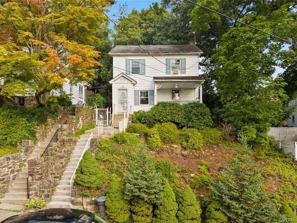 6 Arden Place , Yonkers, NY 10701