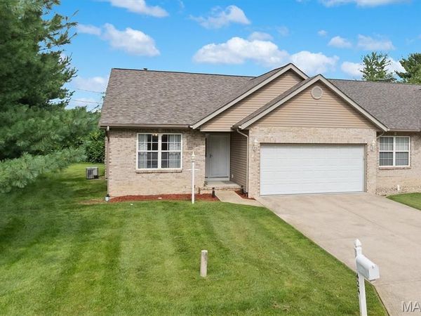 424 Aaron Drive, Belleville, IL 62220