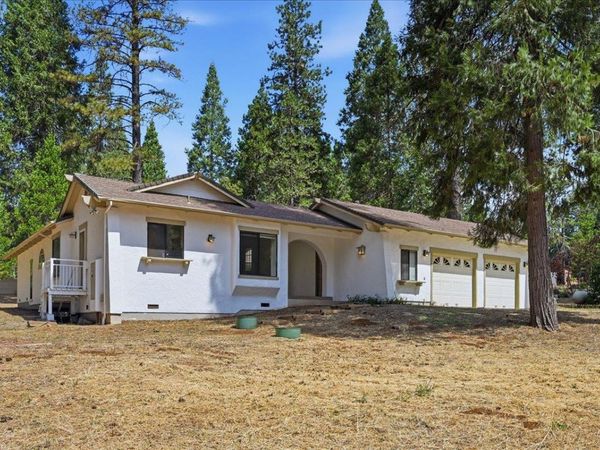 11520 Lower Colfax Rd, Grass Valley, CA 95945