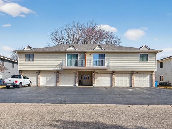 3306 Greenbrier Street , Unit 3306D, Vadnais Heights, MN 55127