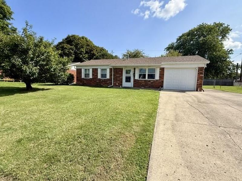 603 S Sunset Drive, Piqua, OH 45356 Photo 1