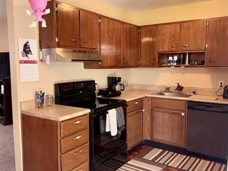 603 S Sunset Drive, Piqua, OH 45356 Photo 2