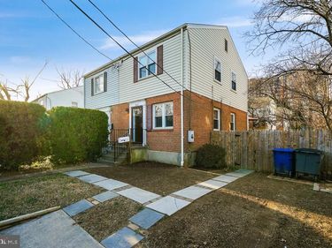 5710 FENWICK DRIVE , ALEXANDRIA, VA 22303