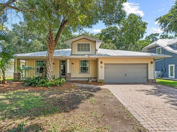 205 SE Alconese Ave Avenue, Fort Walton Beach, FL 32548