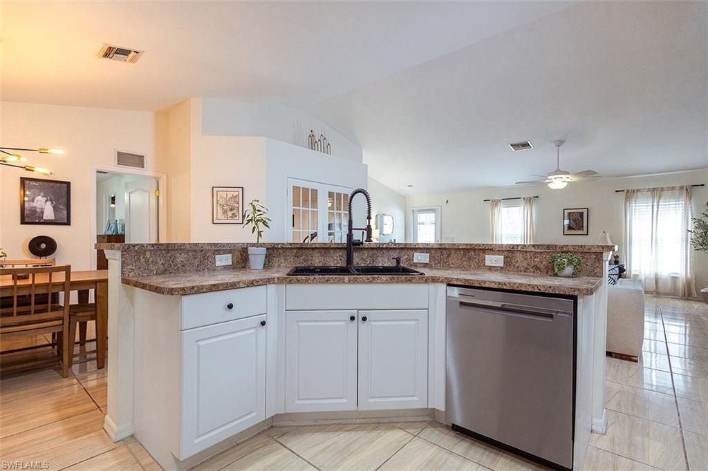 715 Zendor Ave , Fort Myers, FL 33913 Photo