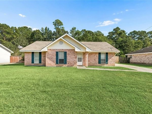 143 S CHERRYWOOD Lane , Pearl River, LA 70452