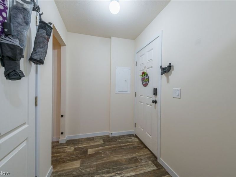 431 Westwoods, Amherst, OH 44001 Photo 11