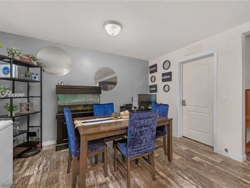 431 Westwoods, Amherst, OH 44001 Photo 24
