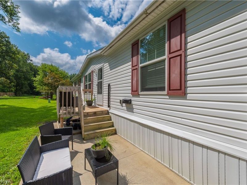 431 Westwoods, Amherst, OH 44001 Photo 8
