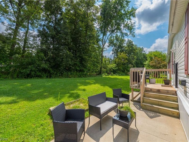 431 Westwoods, Amherst, OH 44001 Photo 9