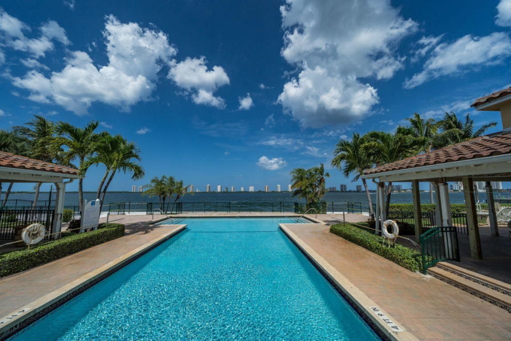 1035 Lake Shore Drive, Unit 103, Lake Park, FL 33403 Photo