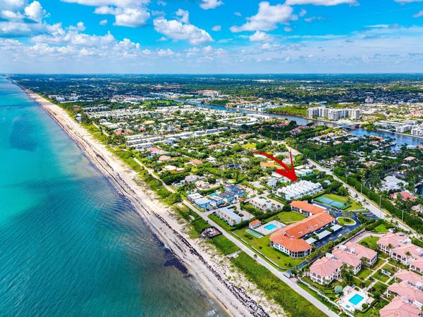 5 Adams Road, Ocean Ridge, FL 33435