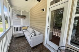 1542 Bluewater Way photo 4
