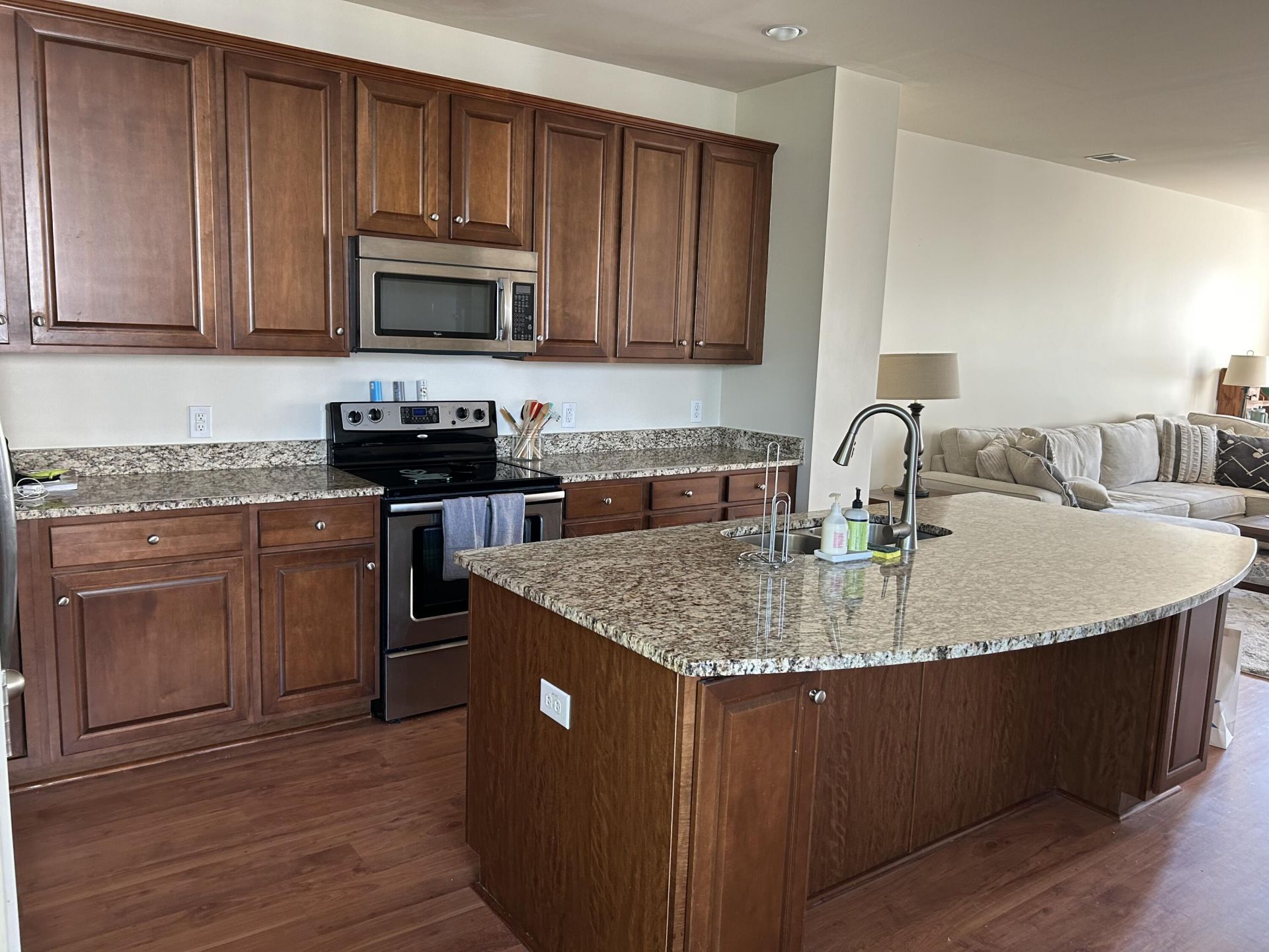 1542 Bluewater Way Photo 7
