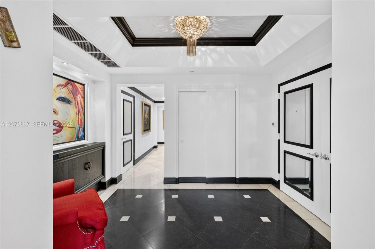 21050 Point Pl , Unit 403, Aventura, FL 33180 Photo