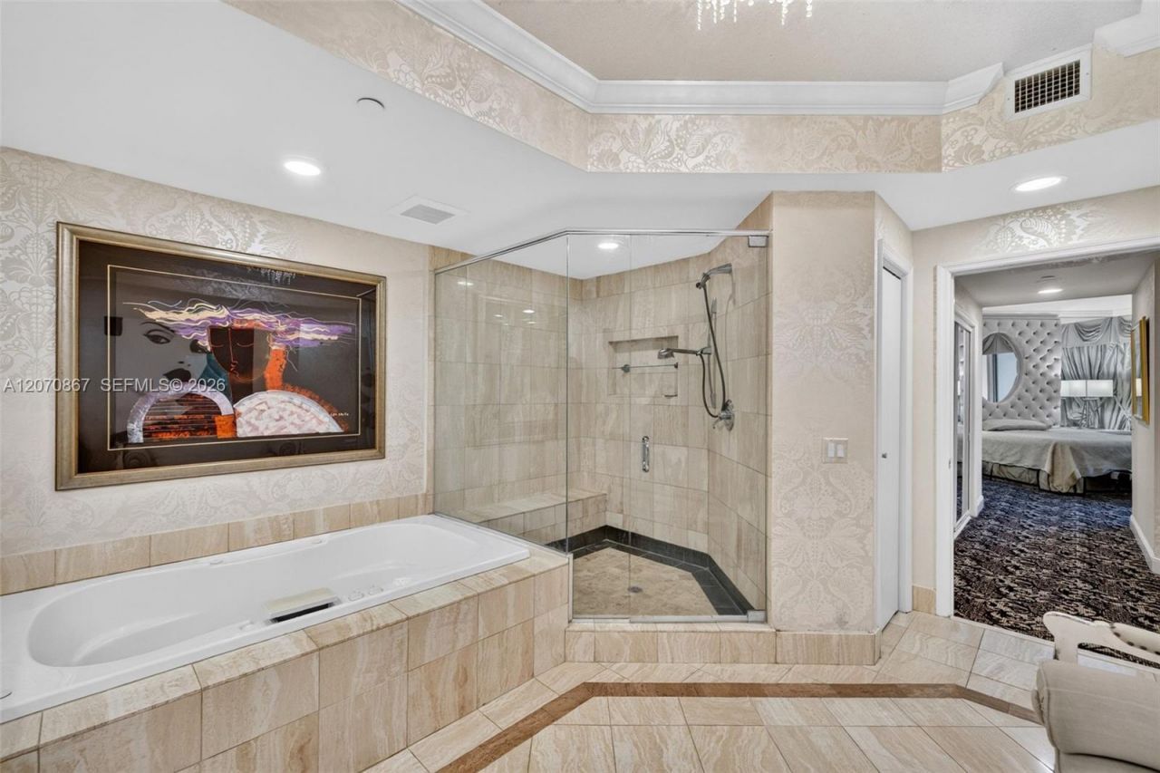 21050 Point Pl , Unit 403, Aventura, FL 33180 Photo