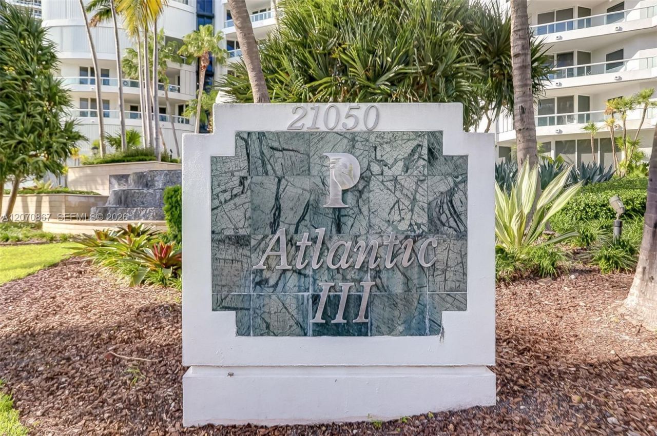 21050 Point Pl , Unit 403, Aventura, FL 33180 Photo