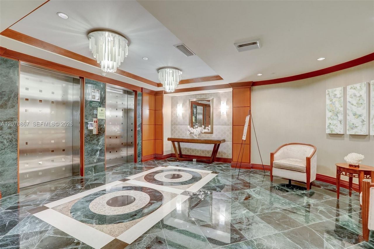 21050 Point Pl , Unit 403, Aventura, FL 33180 Photo