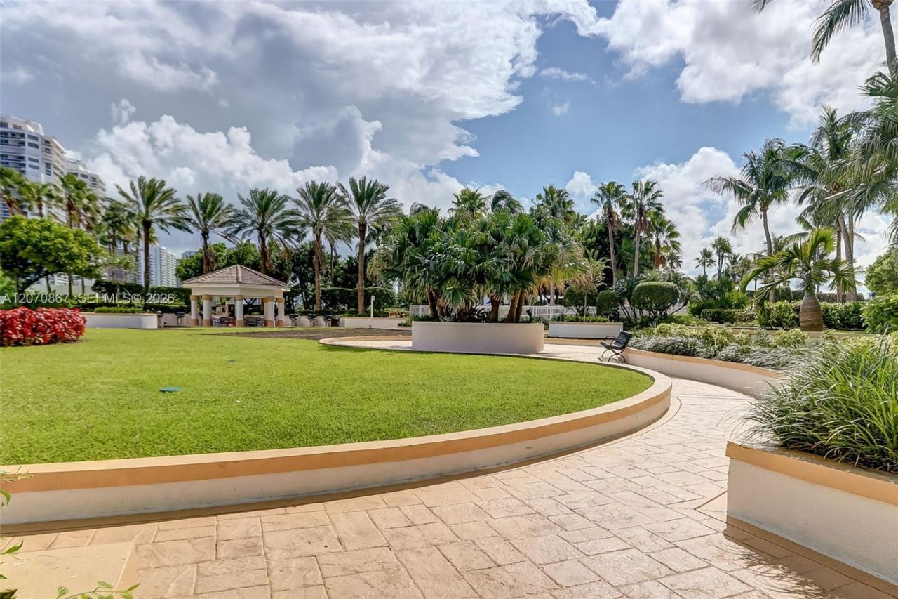 21050 Point Pl , Unit 403, Aventura, FL 33180 Photo