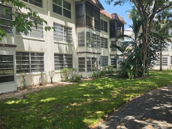 Unit 206, Plantation, FL 33313