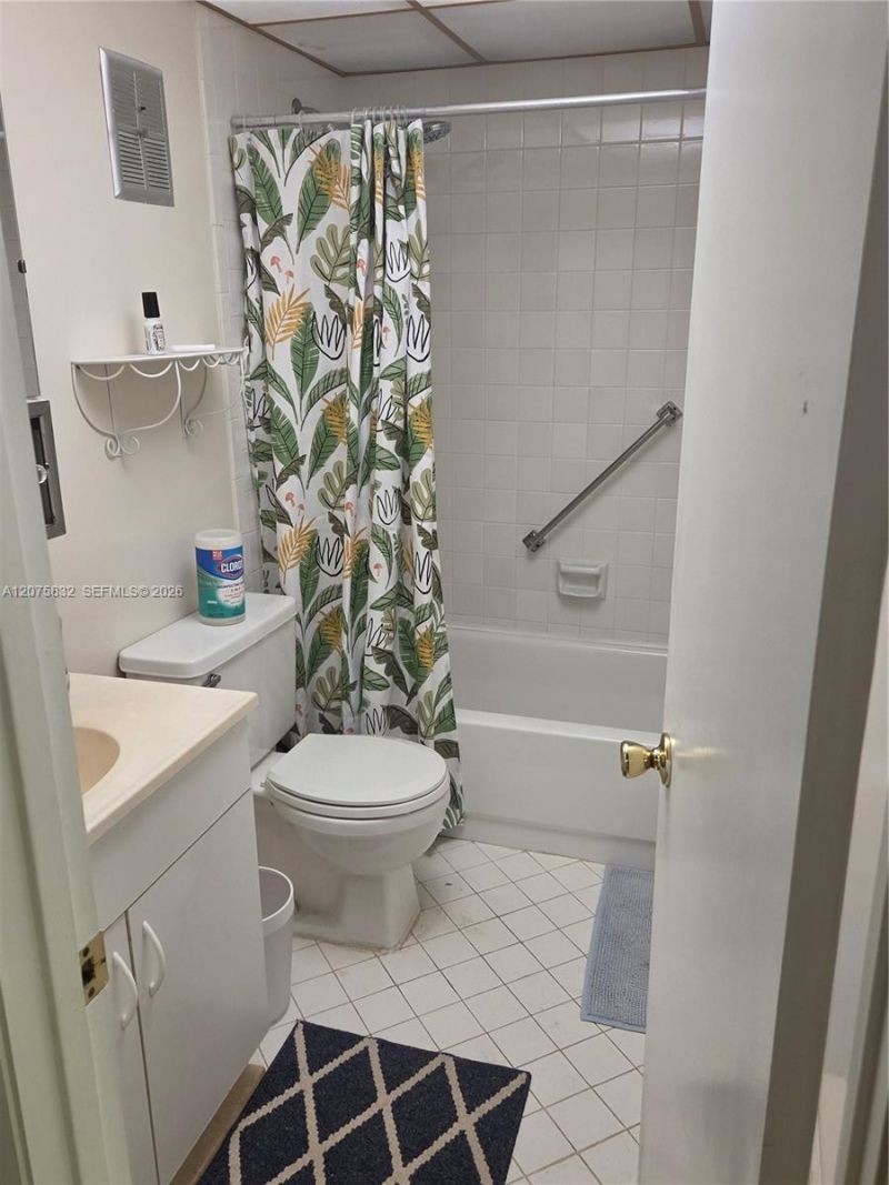 Please Call For Address, Unit 206, Plantation, FL 33313 Photo