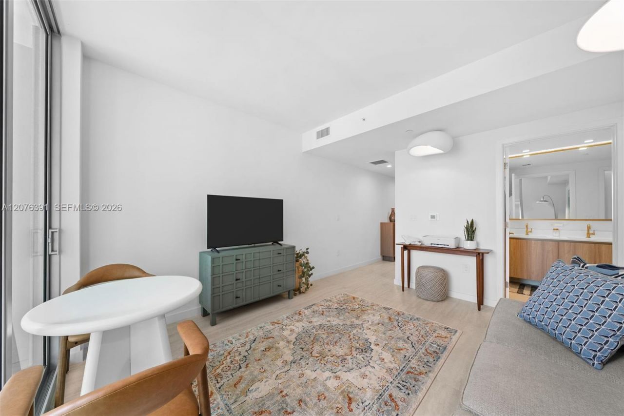 77 SE 5th St, Unit 2805, Miami, FL 33131 Photo