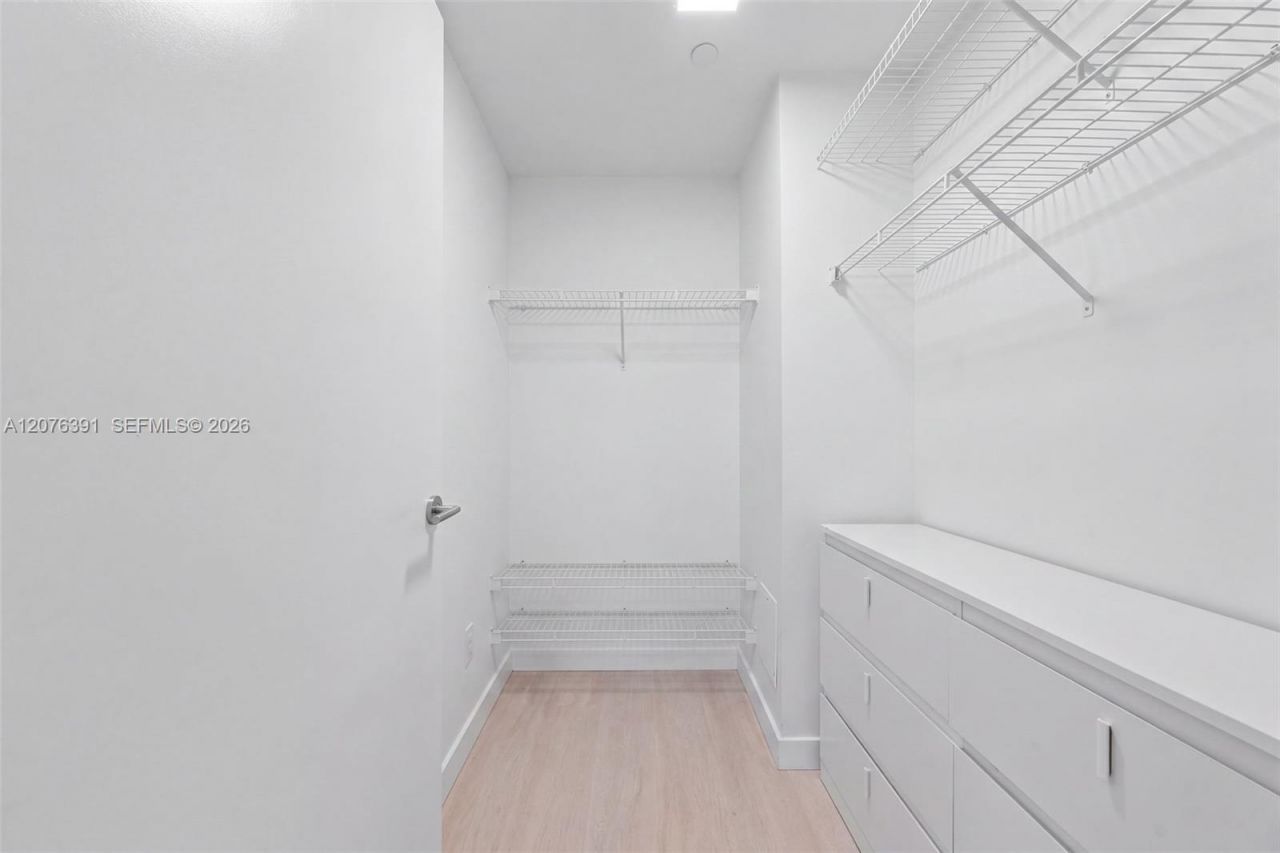 77 SE 5th St, Unit 2805, Miami, FL 33131 Photo