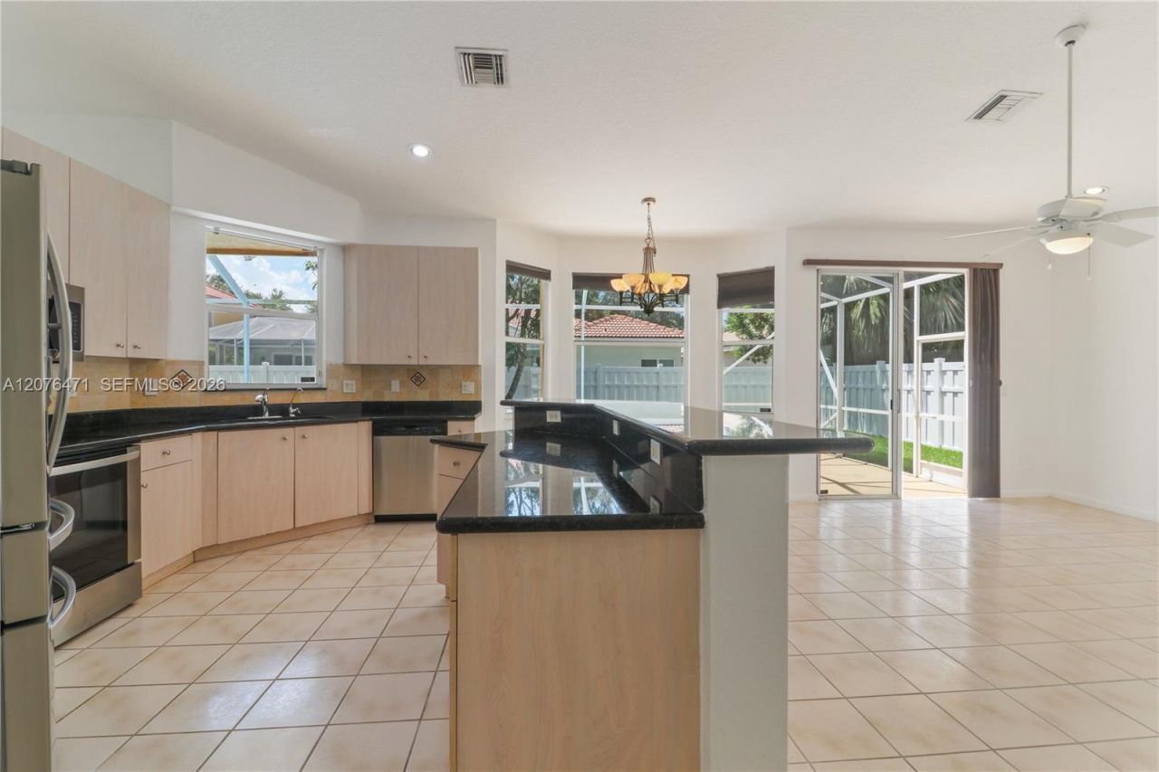 10256 NW 53rd Ct, Coral Springs, FL 33076 Photo