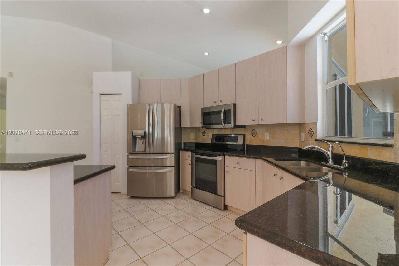 10256 NW 53rd Ct, Coral Springs, FL 33076 Photo