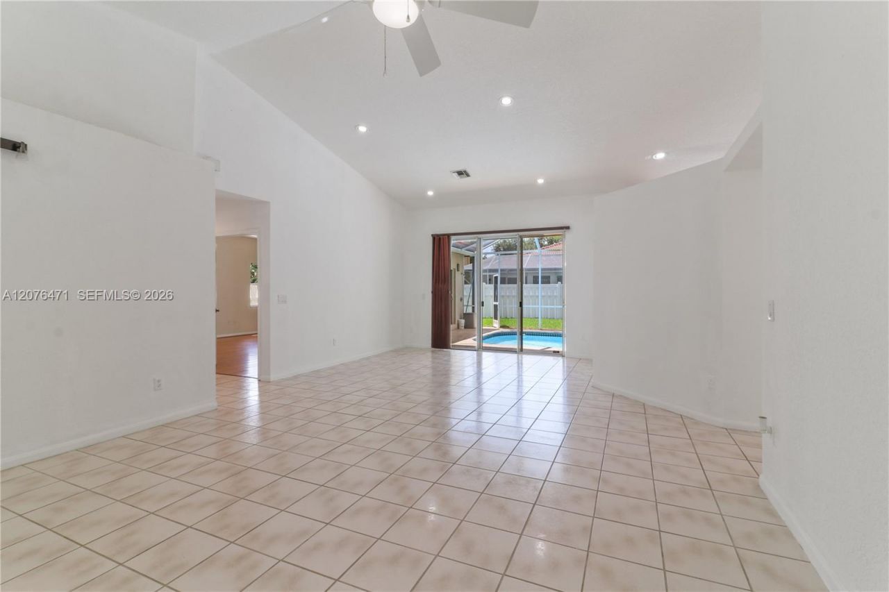 10256 NW 53rd Ct, Coral Springs, FL 33076 Photo