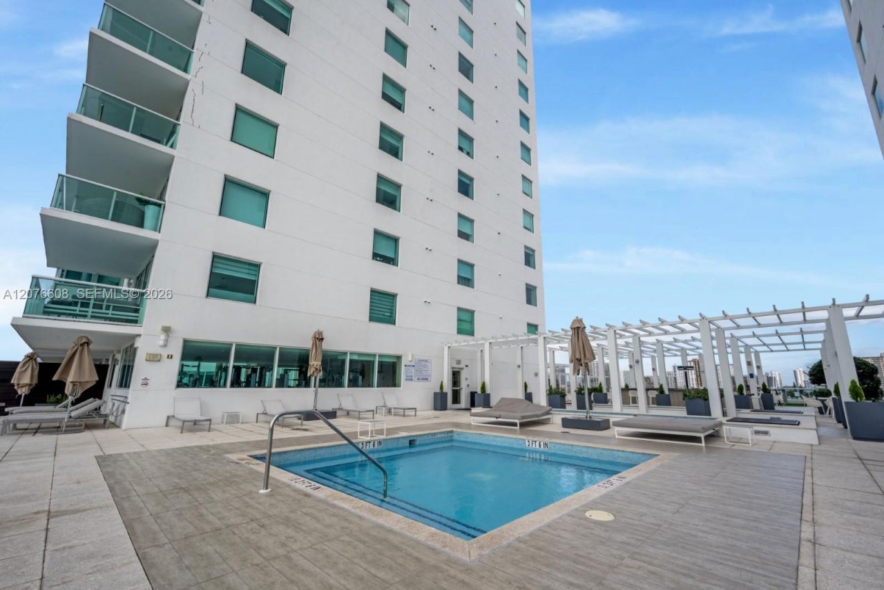 400 Sunny Isles Blvd , Unit 908, Sunny Isles Beach, FL 33160 Photo