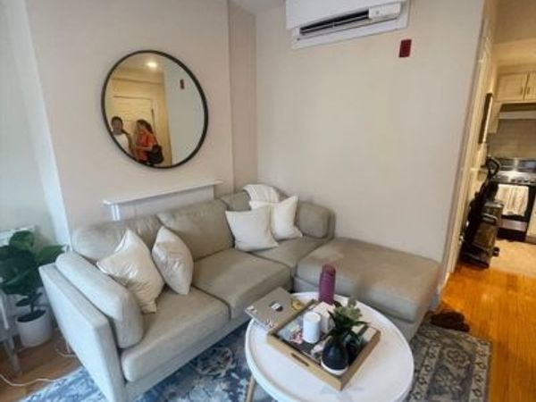 105 Pinckney St, Unit 6, Boston, MA 02114