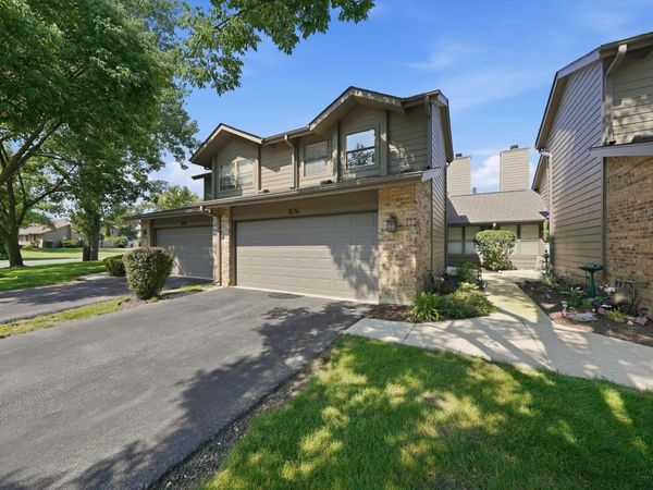 1636 Wildwood Lane , Darien, IL 60561