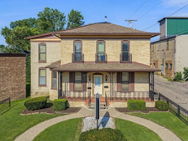 409 Broadway Street, Baraboo, WI 53913
