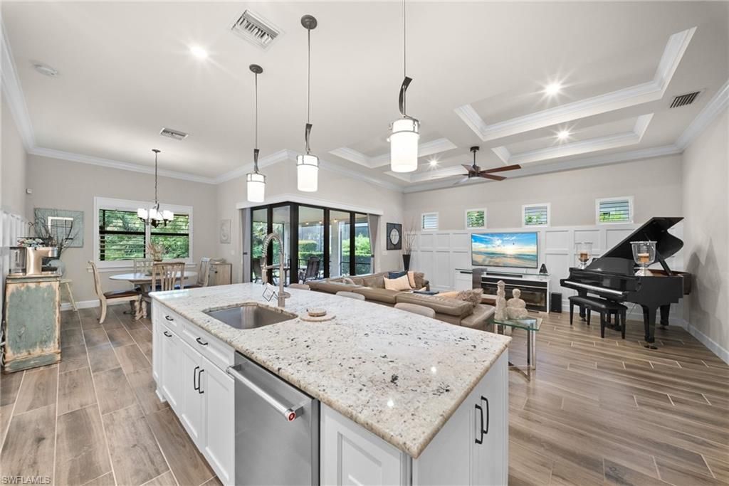 8912 Horned Lark Dr, Naples, FL 34120 Photo