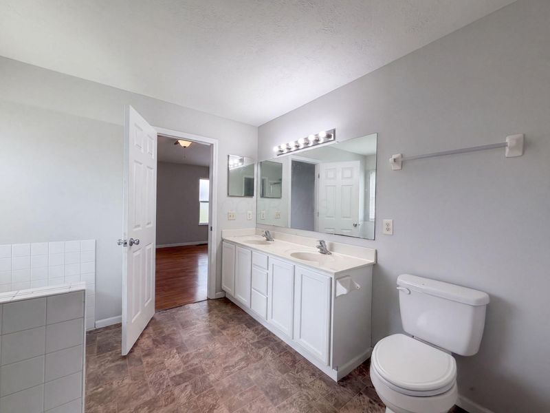 6625 Steen Street , Canal Winchester, OH 43110 Photo 12