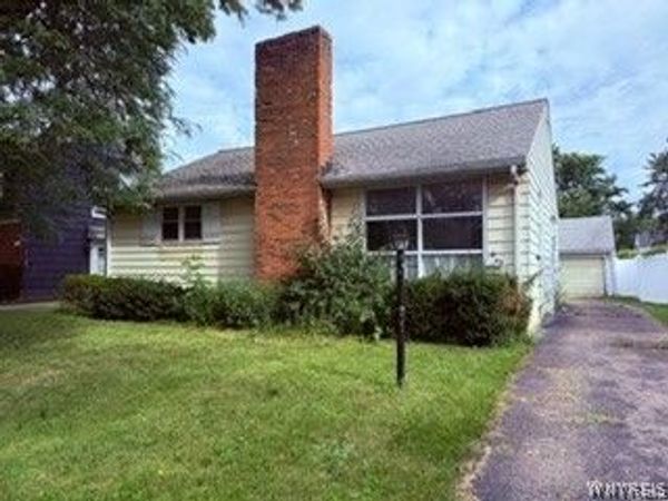 70 Meadow Lane , Tonawanda, NY 14223