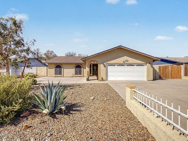 7208 W SUNNYSLOPE Lane, Peoria, AZ 85345