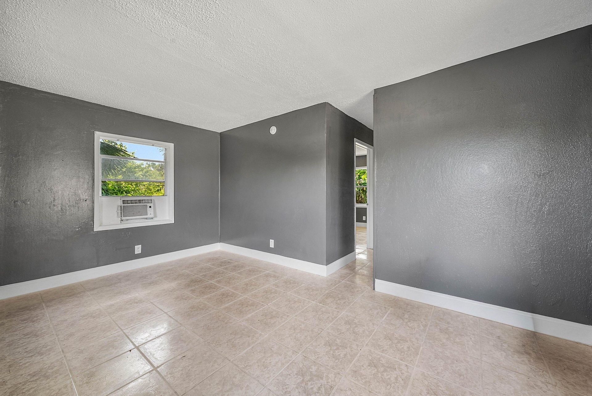 2960 Chickamauga Avenue, West Palm Beach, FL 33409 Photo