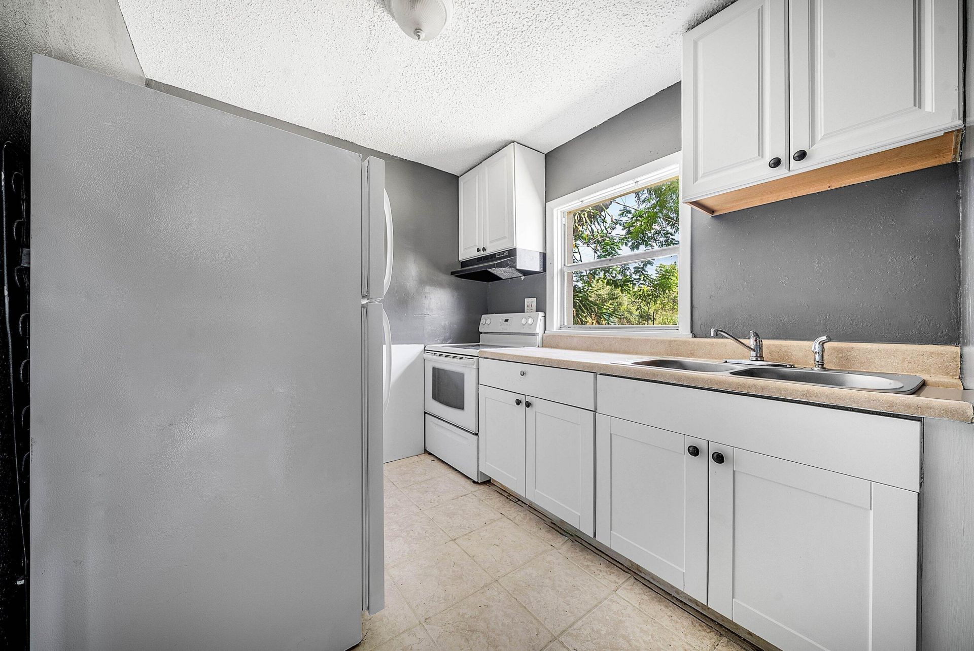 2960 Chickamauga Avenue, West Palm Beach, FL 33409 Photo