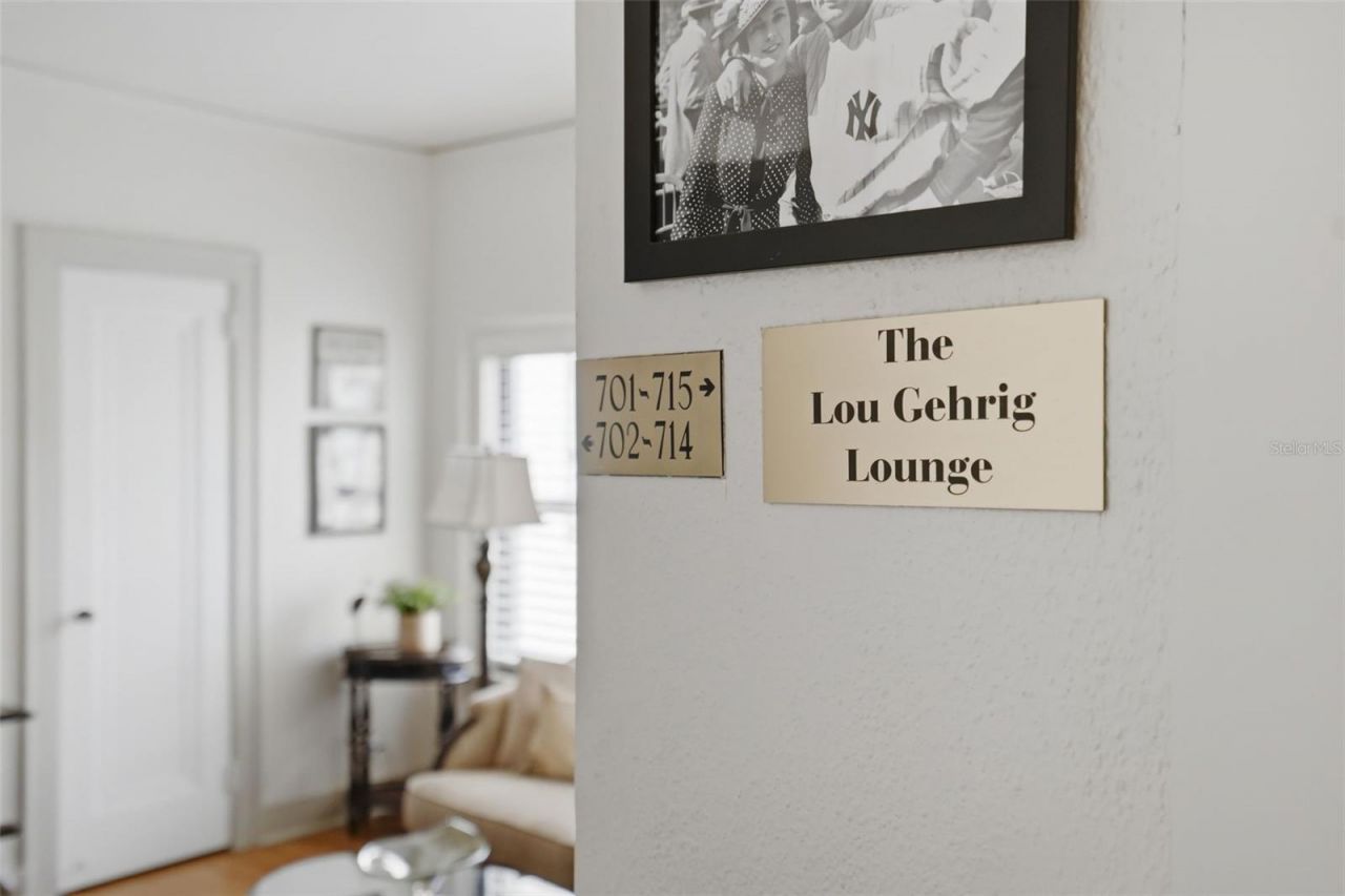 130 4th Avenue N, Unit 504, Saint Petersburg, FL 33701 Photo