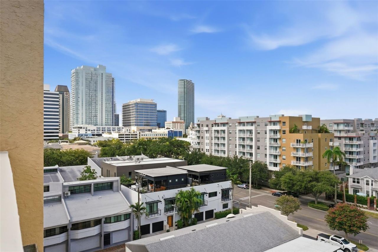 130 4th Avenue N, Unit 504, Saint Petersburg, FL 33701 Photo