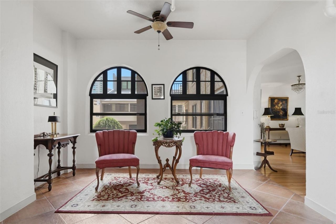 130 4th Avenue N, Unit 504, Saint Petersburg, FL 33701 Photo