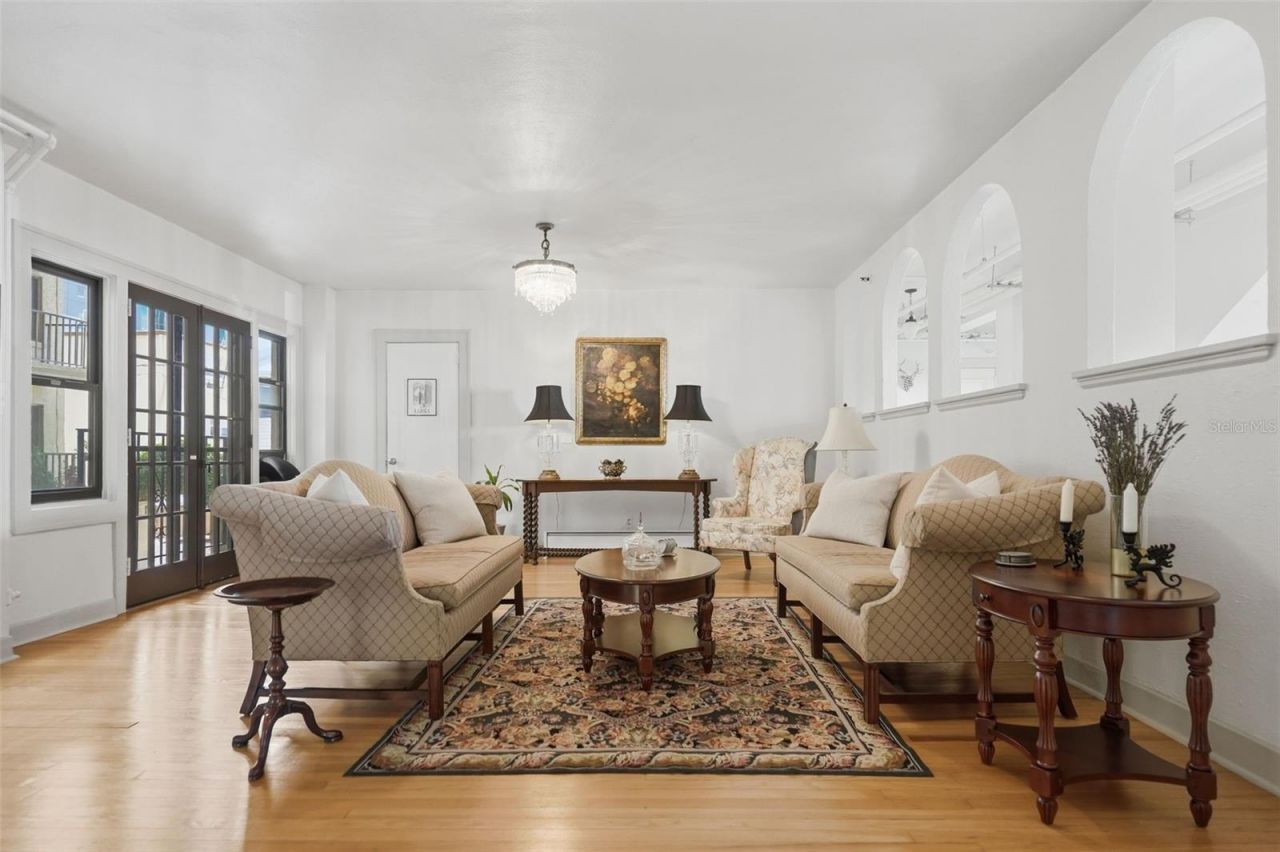 130 4th Avenue N, Unit 504, Saint Petersburg, FL 33701 Photo