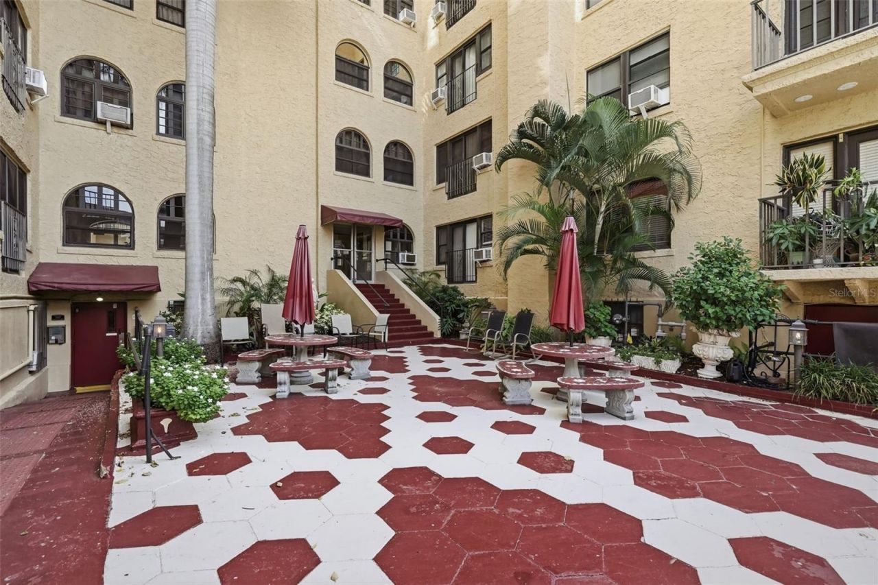 130 4th Avenue N, Unit 504, Saint Petersburg, FL 33701 Photo