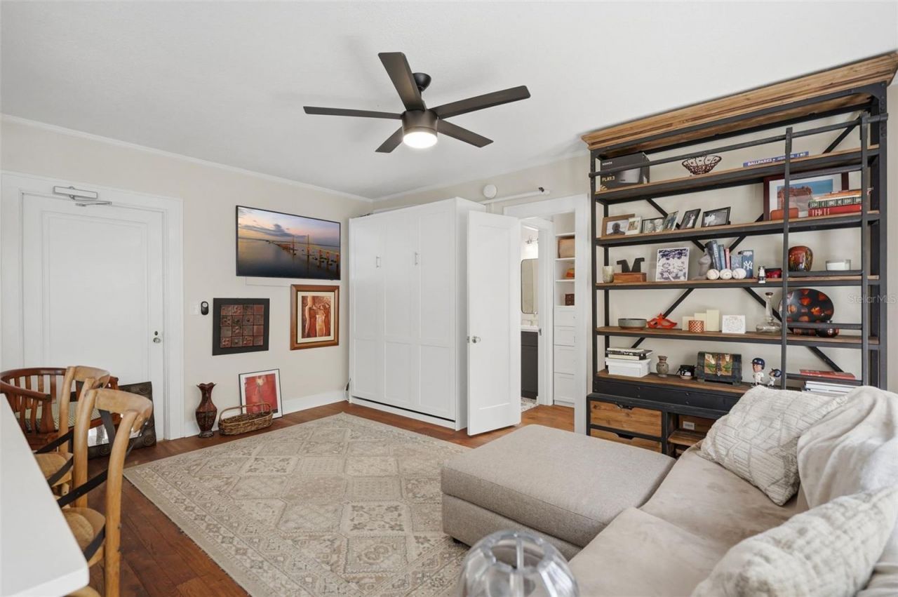 130 4th Avenue N, Unit 504, Saint Petersburg, FL 33701 Photo