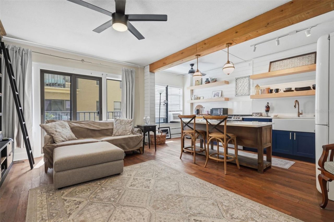130 4th Avenue N, Unit 504, Saint Petersburg, FL 33701 Photo
