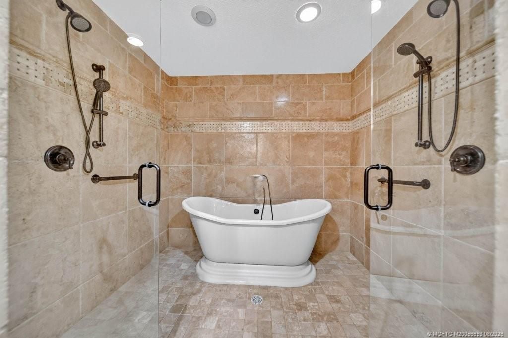 15 W High Point Road, Sewalls Point, FL 34996 Photo